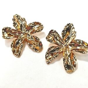 Gold Floral Metal Earrings